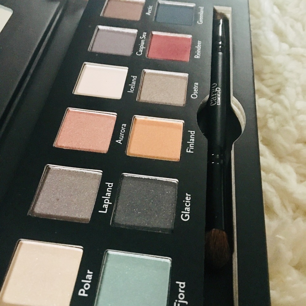 Cargo cosmetics Northern Lights Eye Shadow Palette